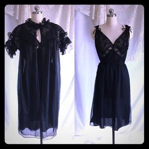True Vintage 1950’s Peignoir Set